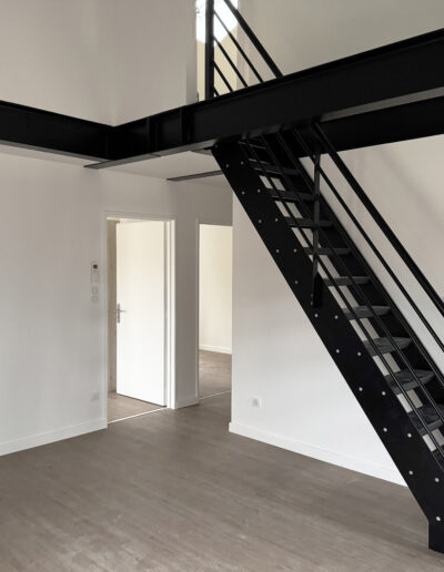 Escalier intérieur appartement thermolaqué 20241210_141238291_iOS