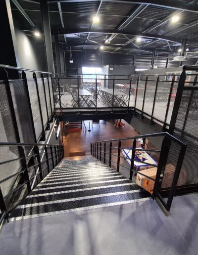 VERTIGO parc de loisirs - escalier garde-corps mains courantes - villeneuve sur lot (47) 20231003_112626